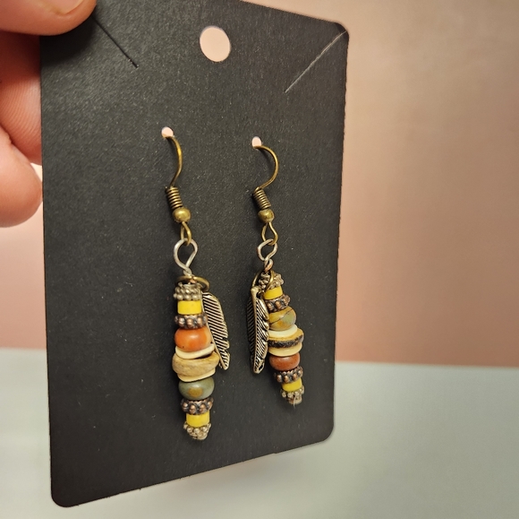 Earrings - Picture 3 of 4
